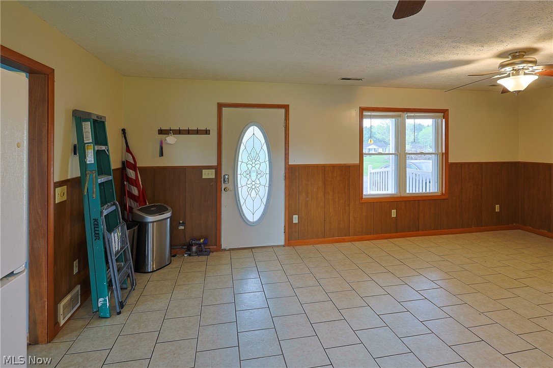 2716 N Railroad Street Collins OH 44826