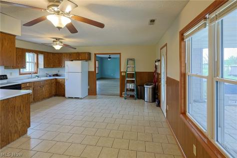 2716 N Railroad Street Collins OH 44826