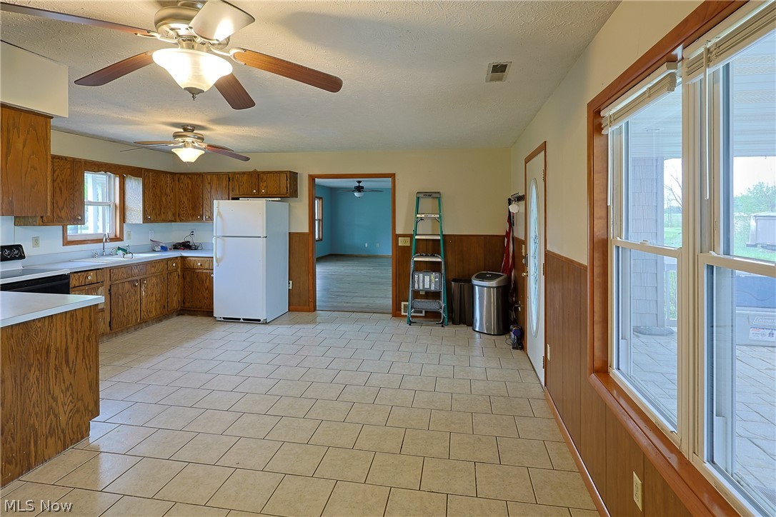 2716 N Railroad Street Collins OH 44826