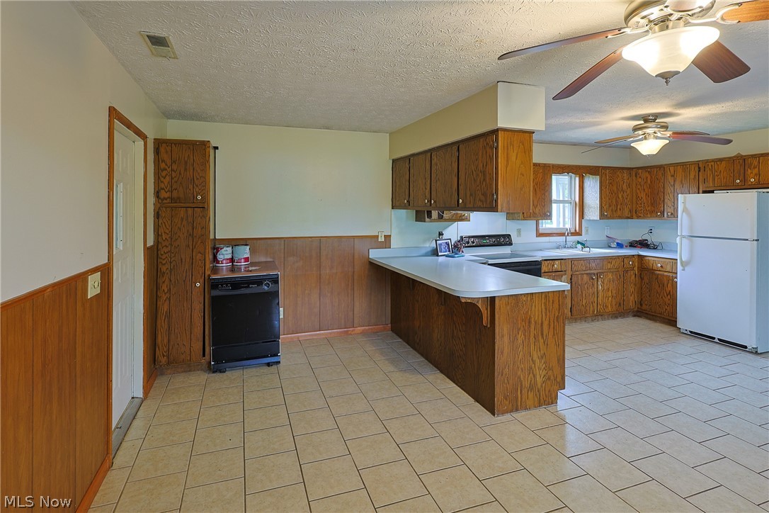 2716 N Railroad Street Collins OH 44826