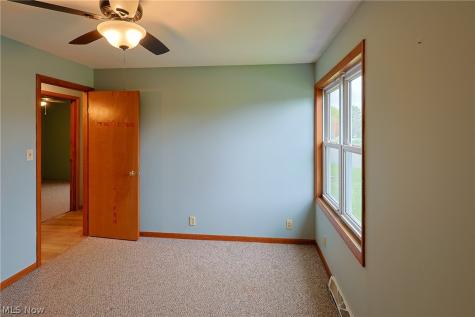 2716 N Railroad Street Collins OH 44826