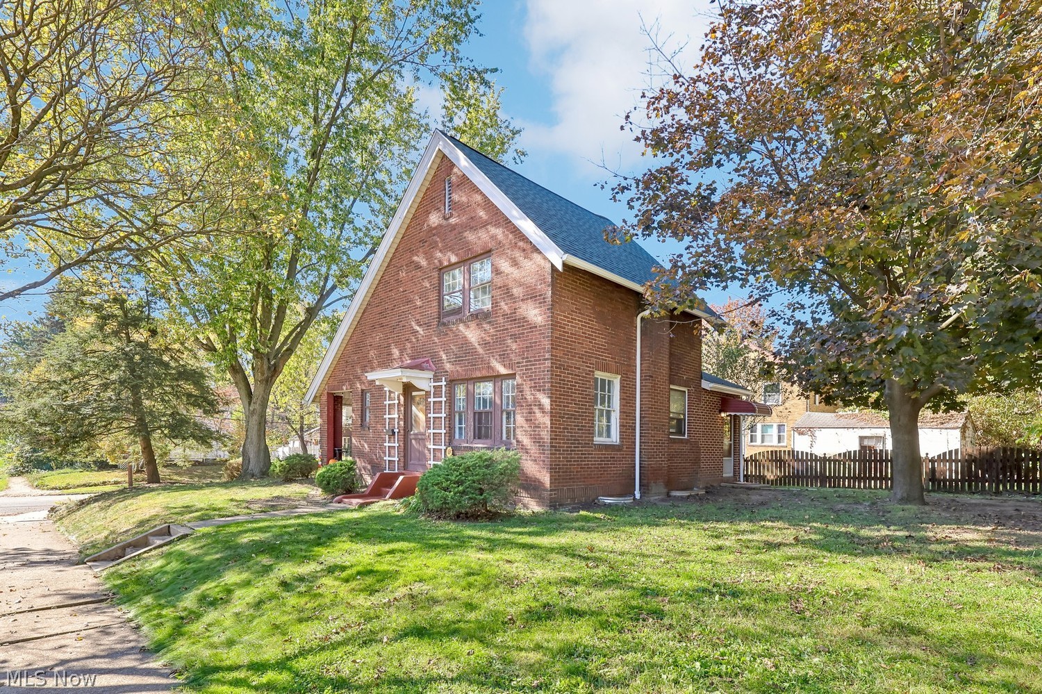 1579 Preston Avenue Akron OH 44305