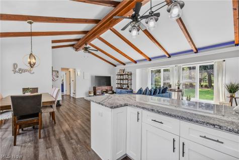 8078 Mentor Avenue Mentor OH 44060