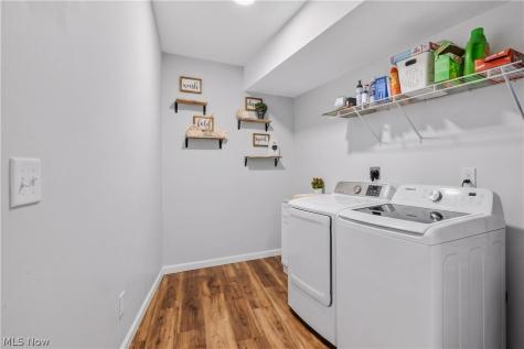 8078 Mentor Avenue Mentor OH 44060
