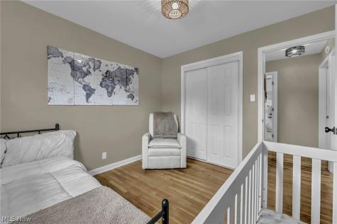 327 Horton Avenue Akron OH 44312