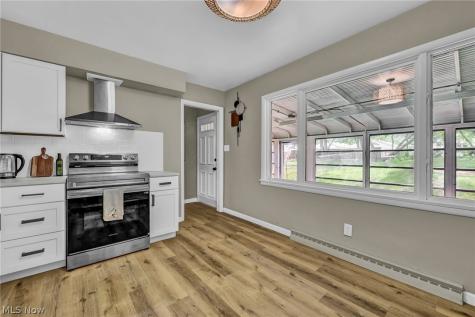 327 Horton Avenue Akron OH 44312