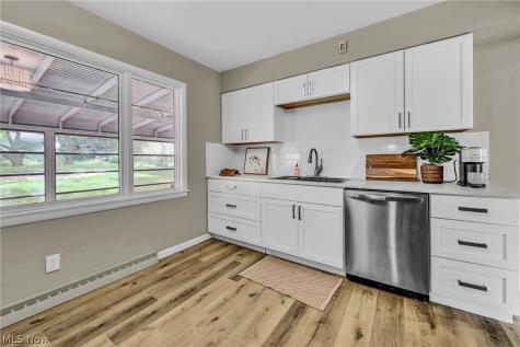 327 Horton Avenue Akron OH 44312