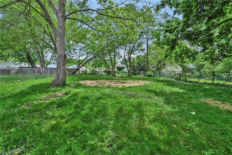 327 Horton Avenue Akron OH 44312