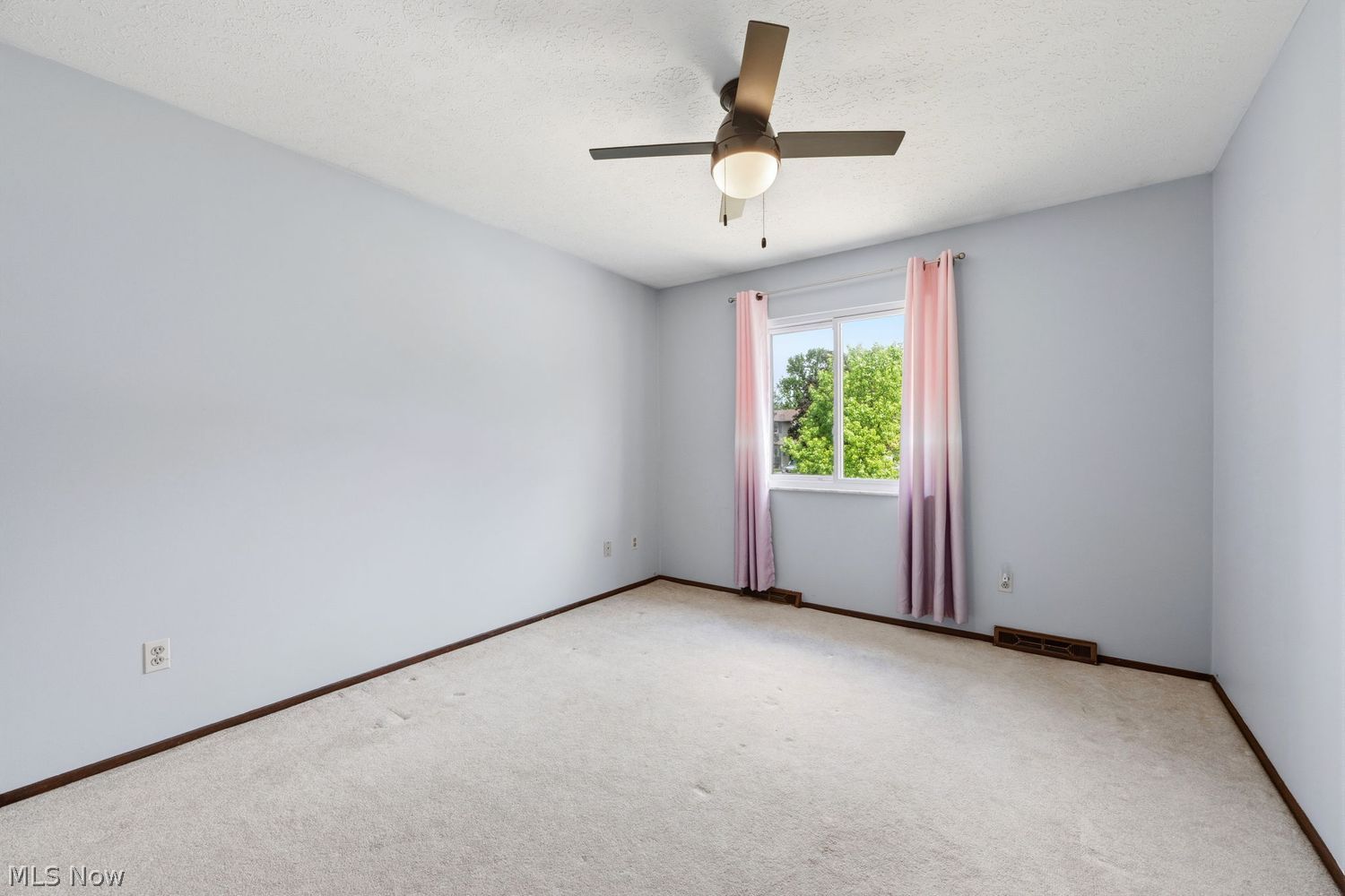 8867 Center Drive North Royalton OH 44133