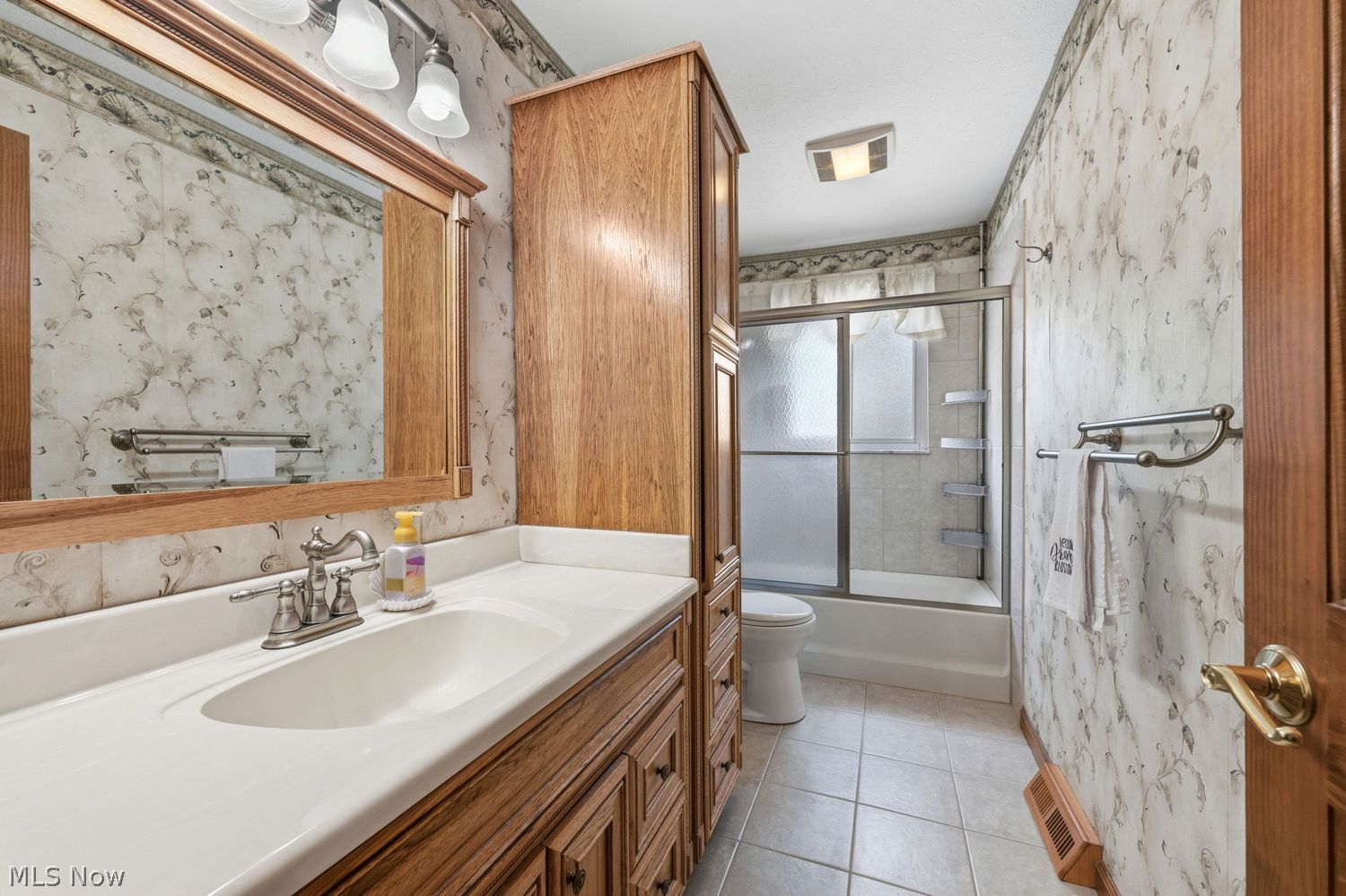 8867 Center Drive North Royalton OH 44133