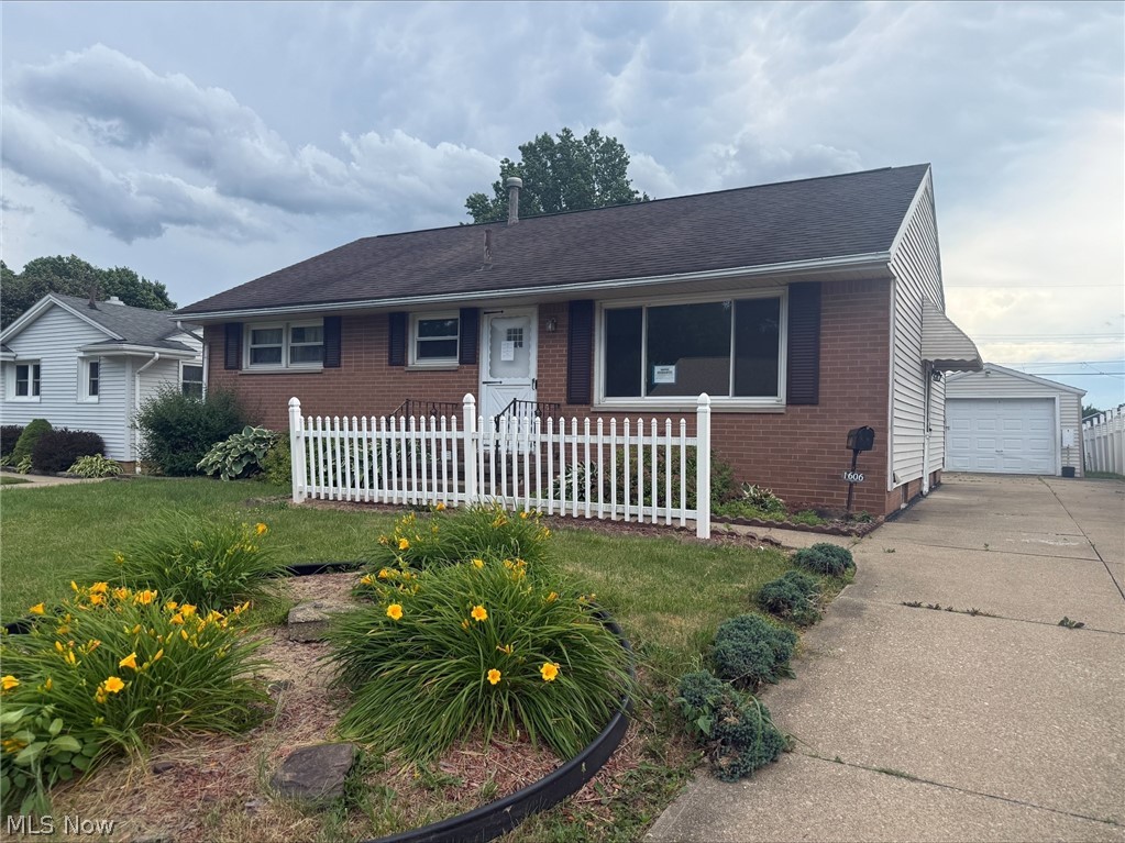1606 36th Street NE Canton OH 44714