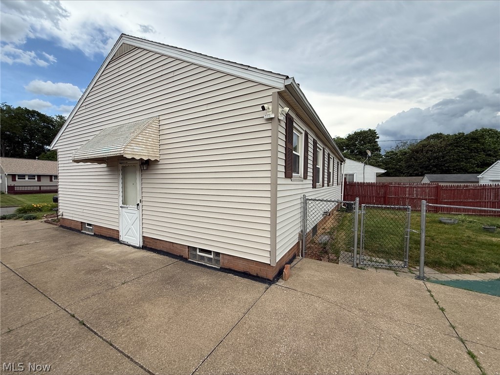1606 36th Street NE Canton OH 44714