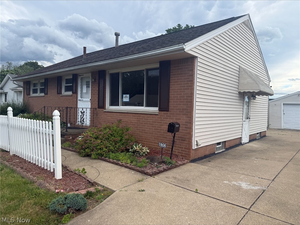 1606 36th Street NE Canton OH 44714