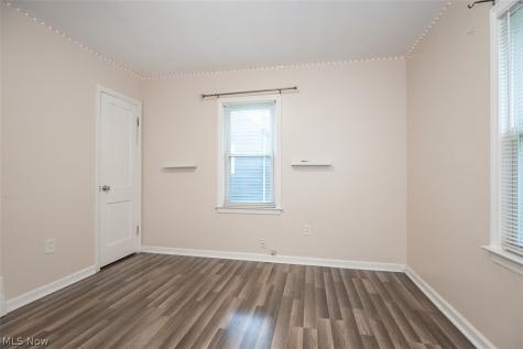 1258 Crestview Avenue Akron OH 44320
