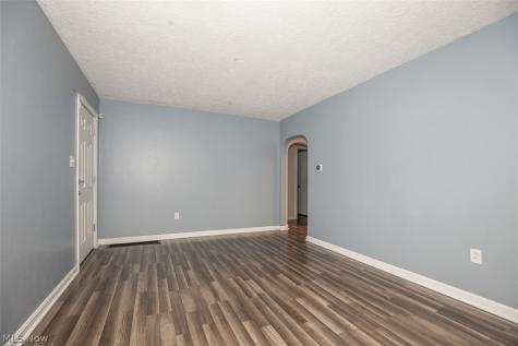 1258 Crestview Avenue Akron OH 44320