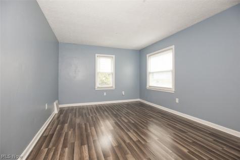 1258 Crestview Avenue Akron OH 44320