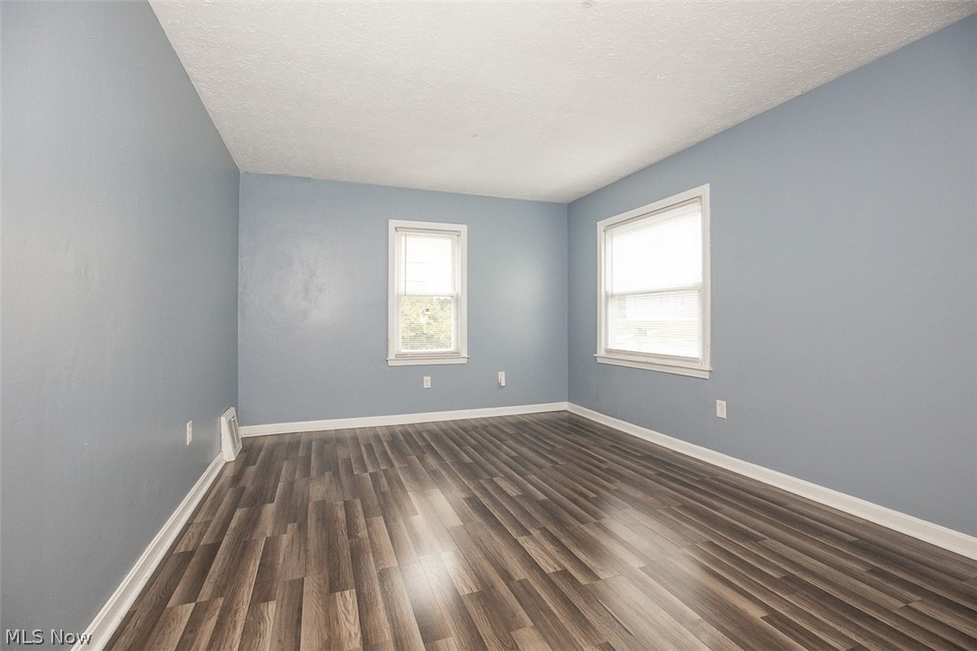 1258 Crestview Avenue Akron OH 44320