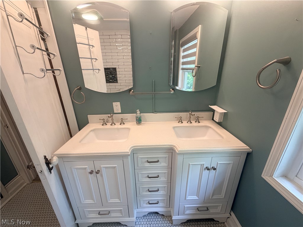 546 Letchworth Drive Akron OH 44303