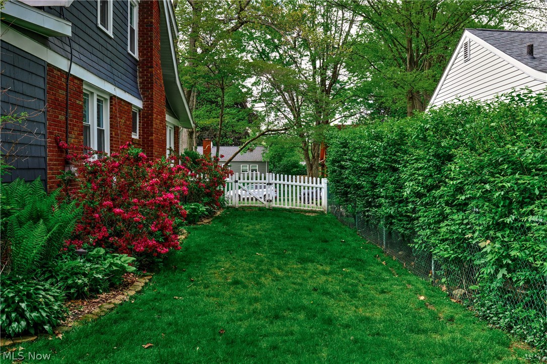 546 Letchworth Drive Akron OH 44303