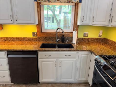 546 Letchworth Drive Akron OH 44303