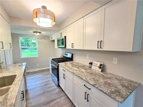 6175 Jaycox Road North Ridgeville OH 44039