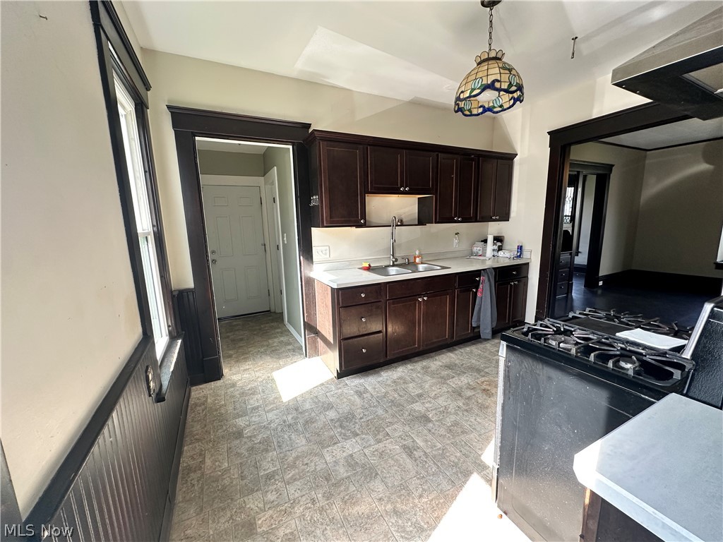 139 Scott Street NE Warren OH 44483