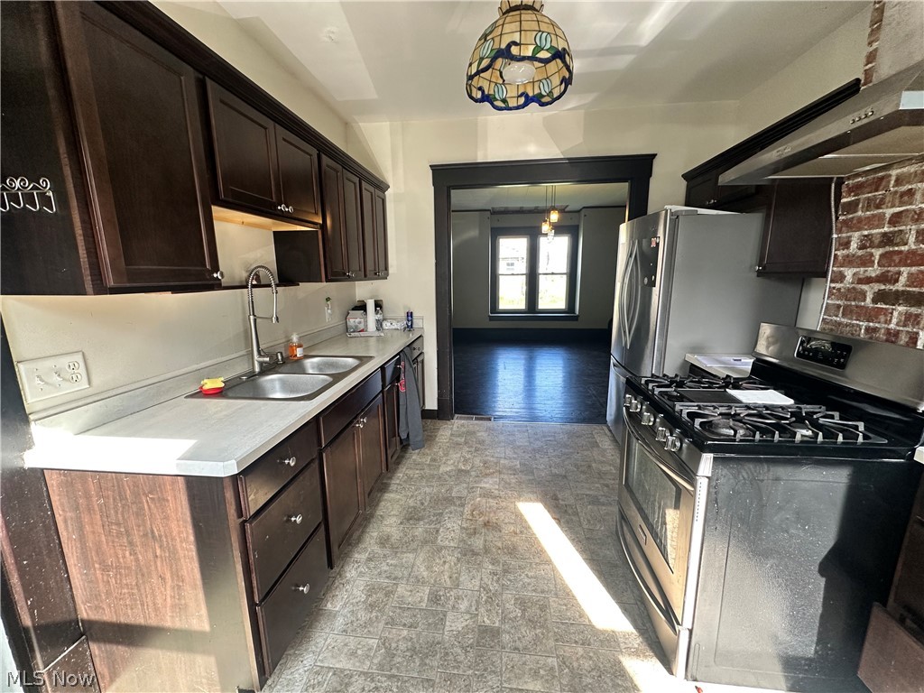 139 Scott Street NE Warren OH 44483