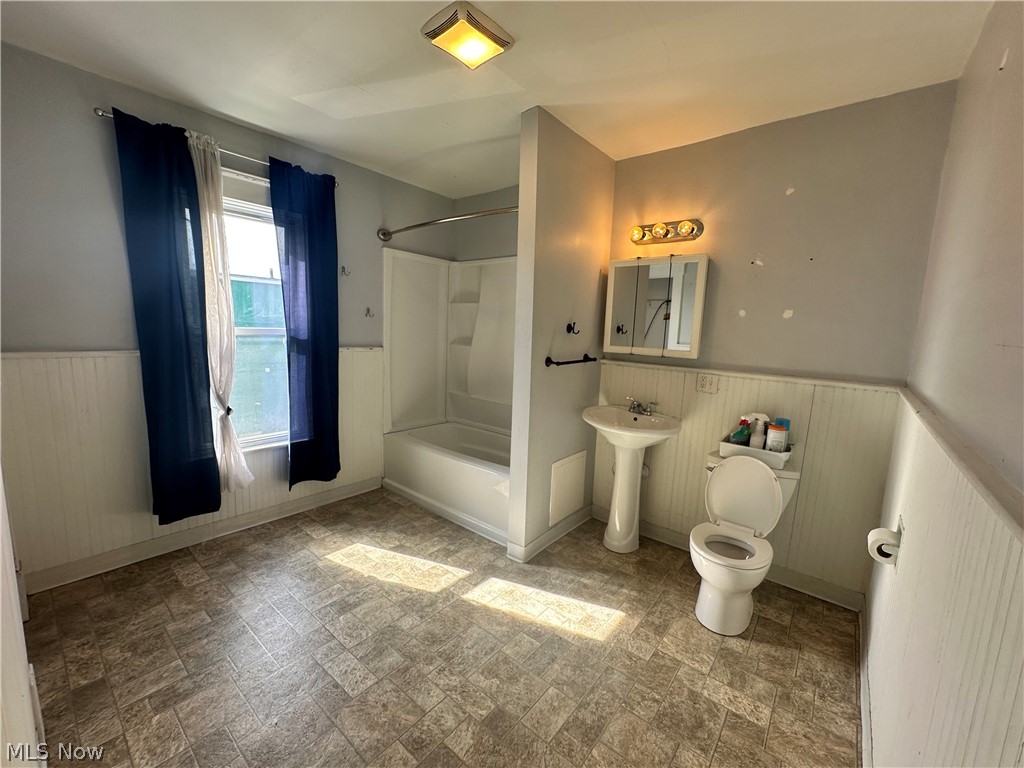 139 Scott Street NE Warren OH 44483