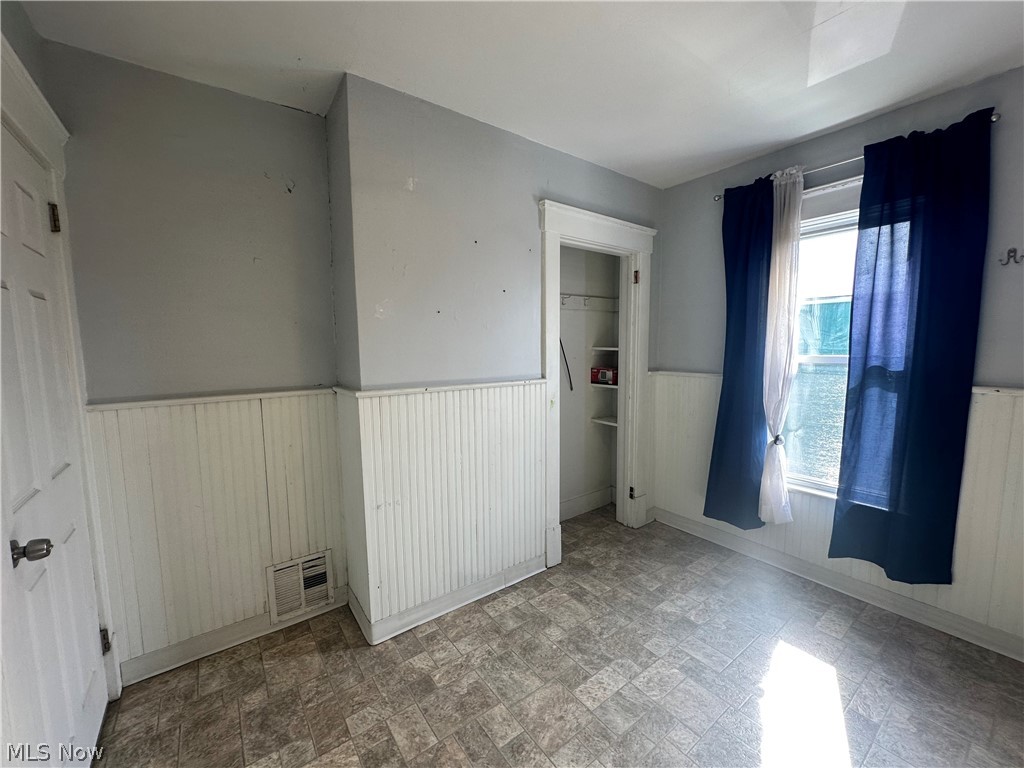 139 Scott Street NE Warren OH 44483
