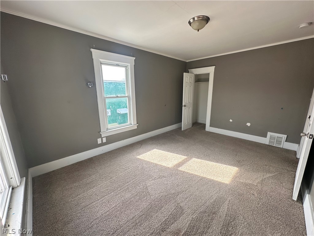 139 Scott Street NE Warren OH 44483