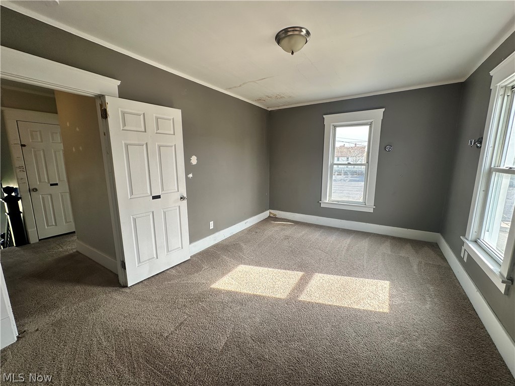 139 Scott Street NE Warren OH 44483