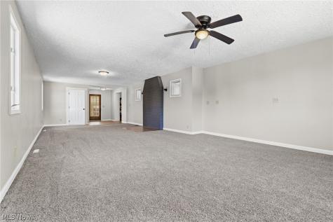 113 W 1st Street Minerva OH 44657