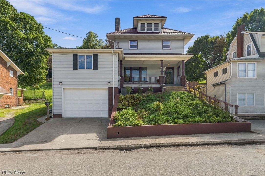 113 W 1st Street Minerva OH 44657