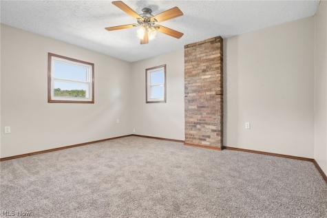 113 W 1st Street Minerva OH 44657