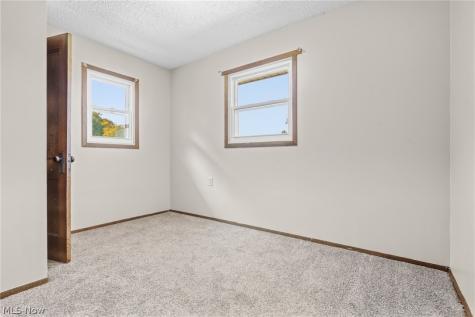 113 W 1st Street Minerva OH 44657
