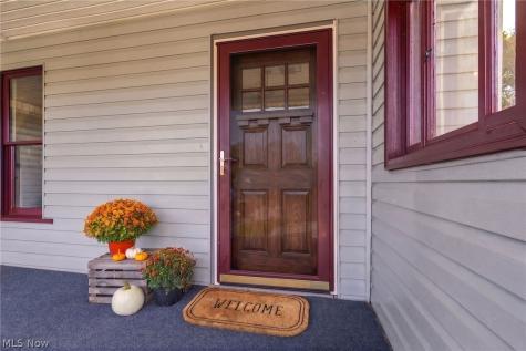 113 W 1st Street Minerva OH 44657