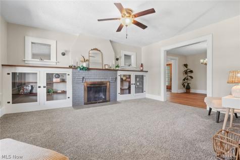 113 W 1st Street Minerva OH 44657