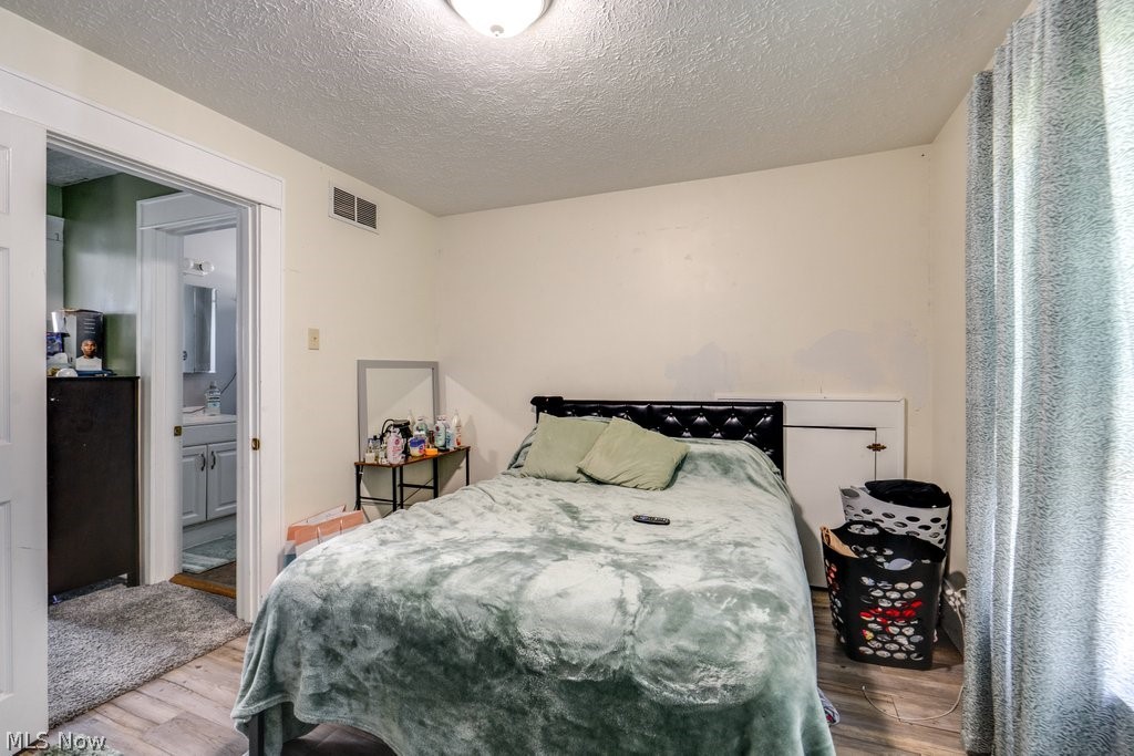 226 1/2 South Street Alliance OH 44601