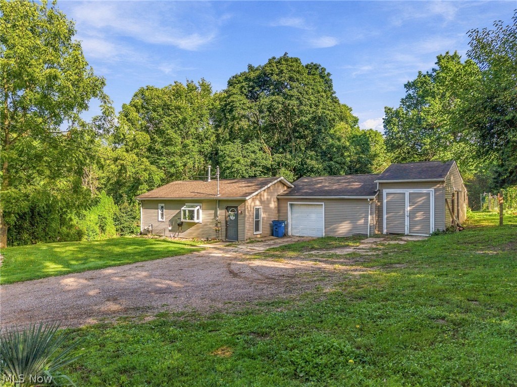 11451 Lloyd Street NW Canal Fulton OH 44614
