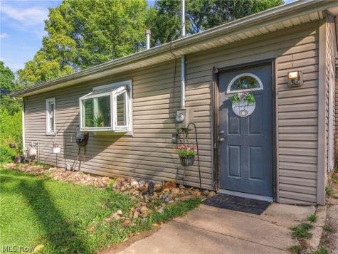11451 Lloyd Street NW Canal Fulton OH 44614