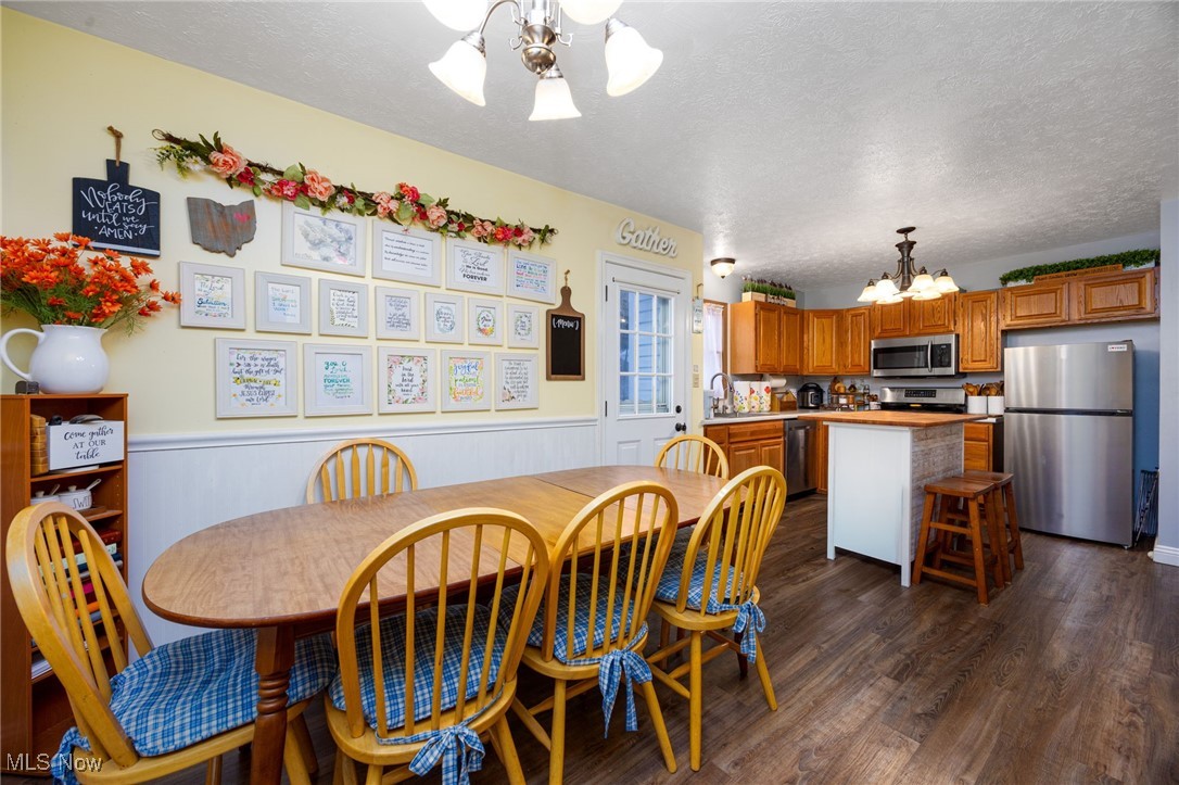1080 Stratford Street Barberton OH 44203