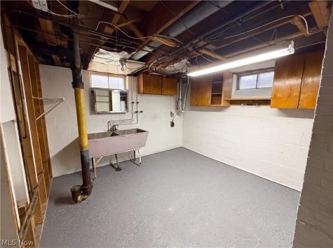 32222 Densmore Road Willowick OH 44095