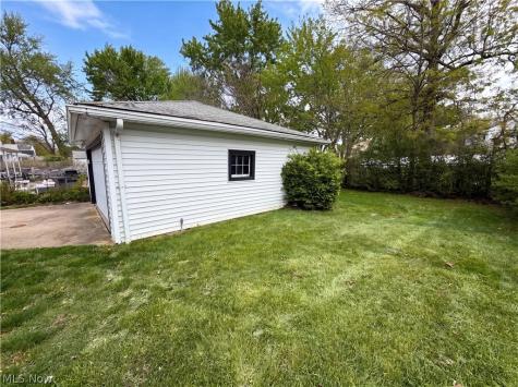 32222 Densmore Road Willowick OH 44095
