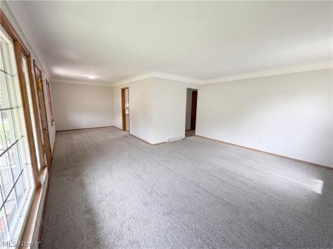 32222 Densmore Road Willowick OH 44095