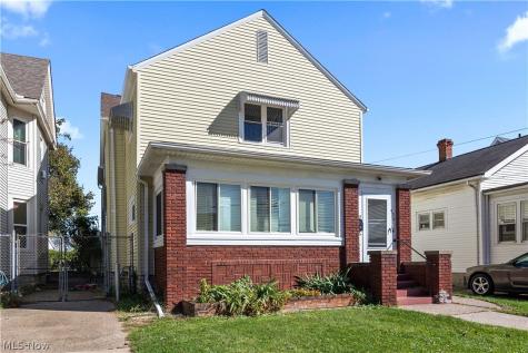 906 Decatur Street Sandusky OH 44870
