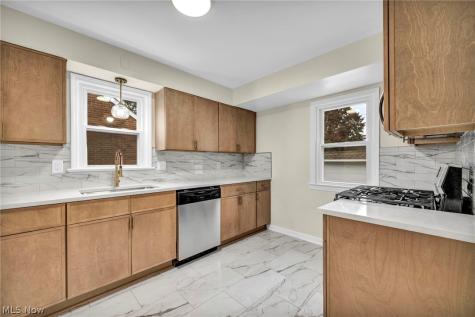 3813 Forestwood Drive Parma OH 44134
