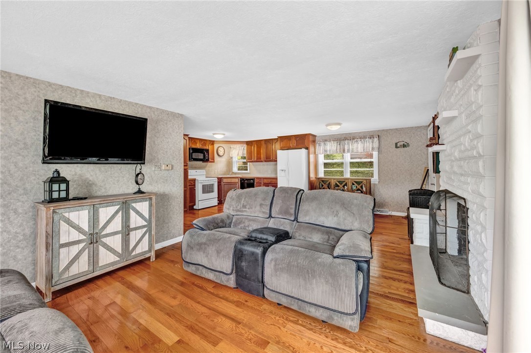 426 E Mohawk Drive Malvern OH 44644