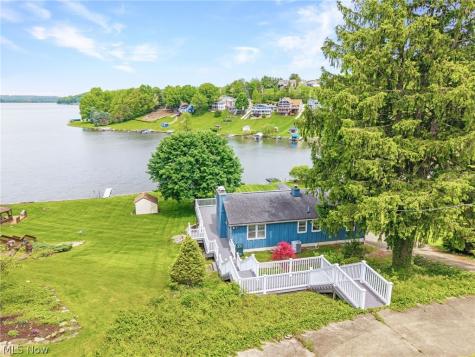426 E Mohawk Drive Malvern OH 44644