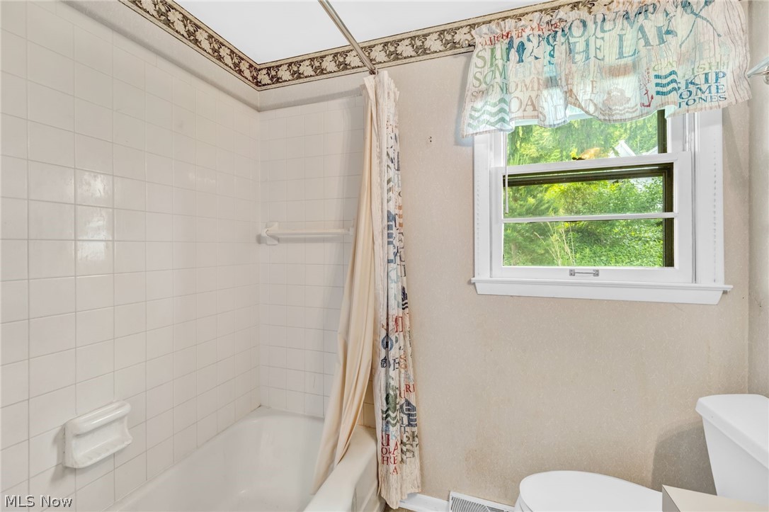 426 E Mohawk Drive Malvern OH 44644
