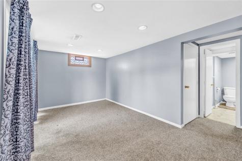 426 E Mohawk Drive Malvern OH 44644